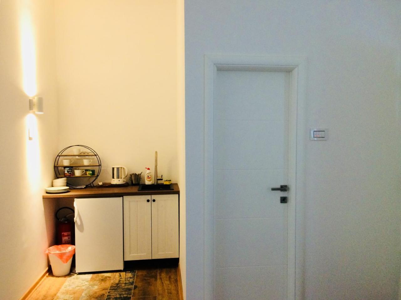 Cricket Park Hostel Beograd Eksteriør billede