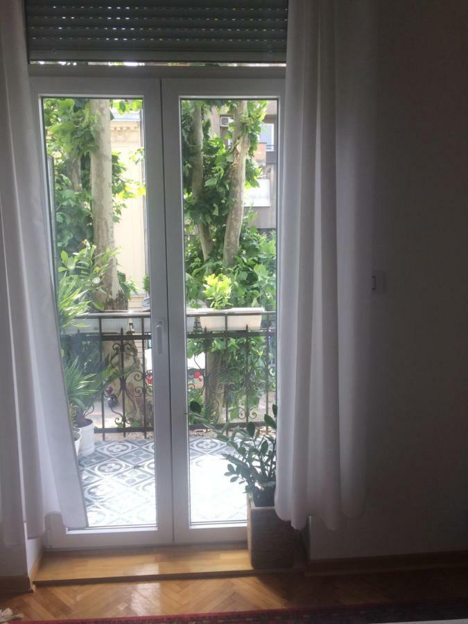 Cricket Park Hostel Beograd Eksteriør billede